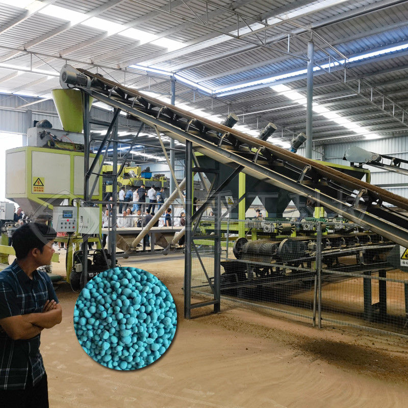 Machine de compostage personnalisée pour les déchets de fumier de poulet à la ligne de production d'engrais organiques